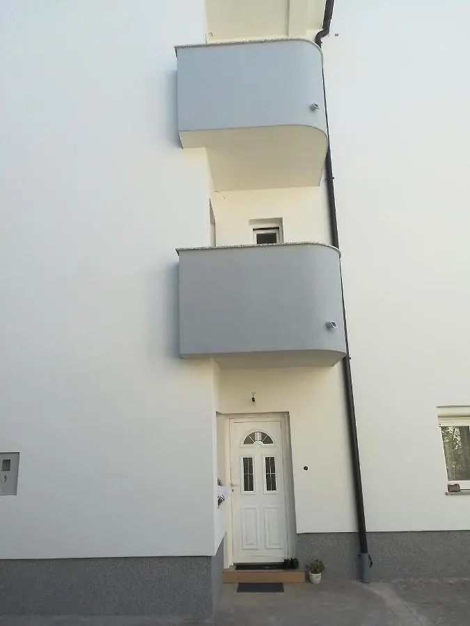 Apartment The View Costabella リエカ
